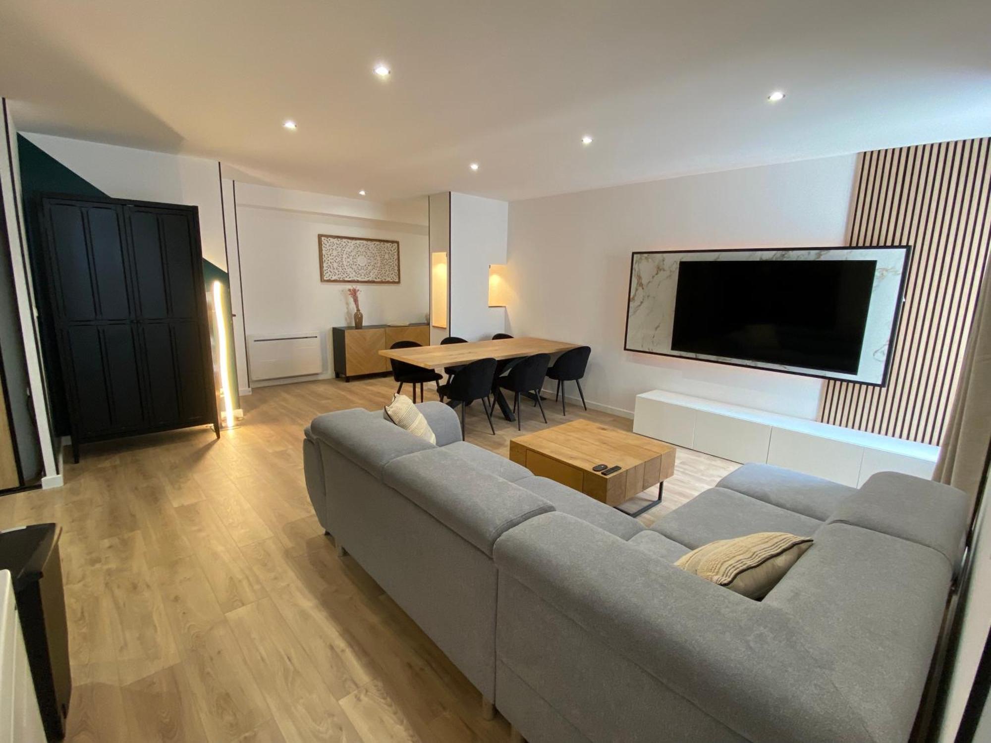 Madonna Elegance, Proche Sanctuaire, 95M2 Apartment ลูร์ด ภายนอก รูปภาพ