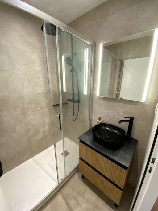 Madonna Elegance, Proche Sanctuaire, 95M2 Apartment ลูร์ด ภายนอก รูปภาพ